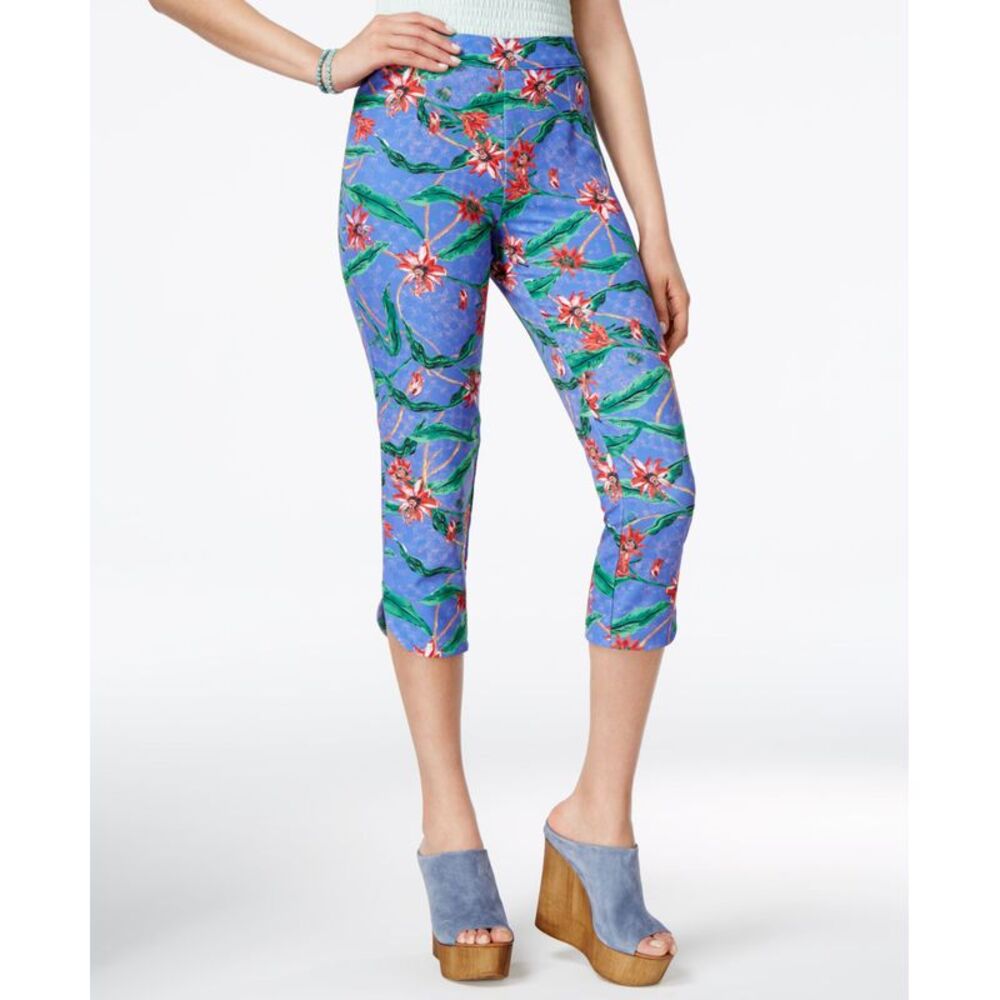 Shift Juniors Floral Print Cropped Pants